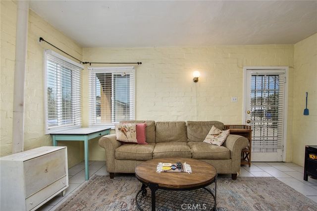 6155 Cahuilla, 29 Palms, CA 92277