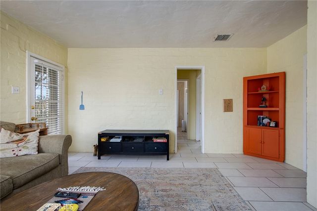 6155 Cahuilla, 29 Palms, CA 92277