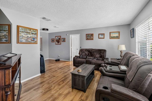 664 MADRID DRIVE, Kissimmee, FL 34758