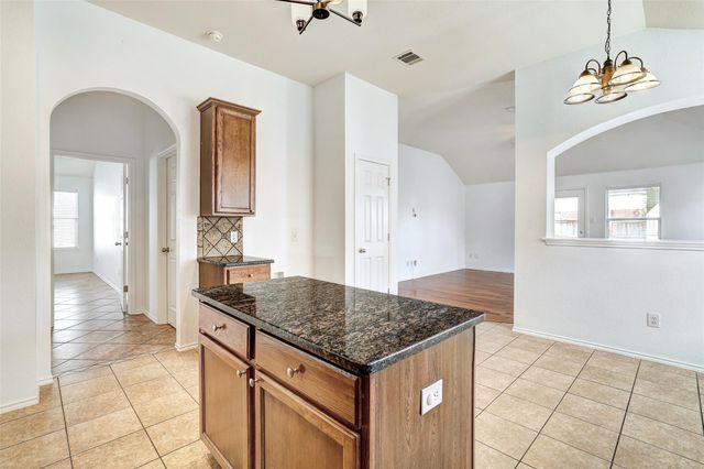 1517 Rainbow Parke DR, Round Rock, TX 78665