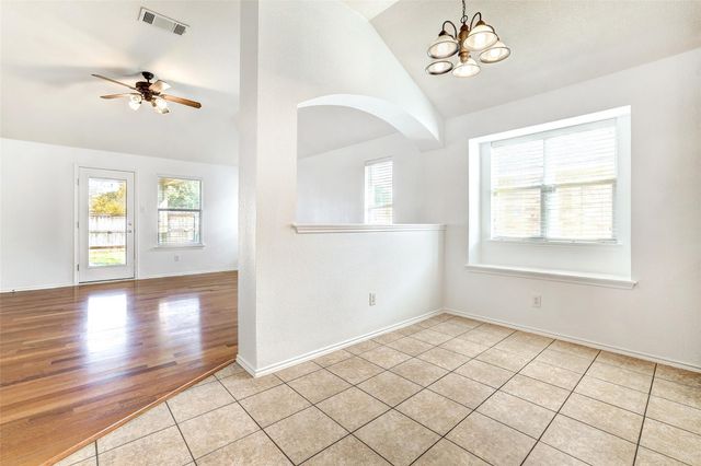 1517 Rainbow Parke DR, Round Rock, TX 78665