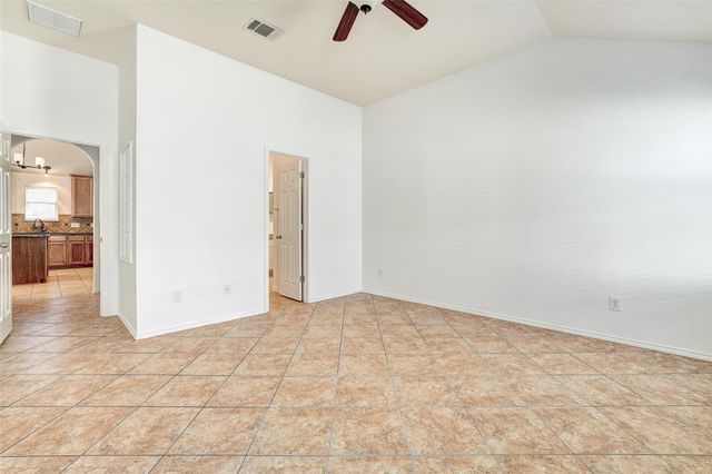 1517 Rainbow Parke DR, Round Rock, TX 78665