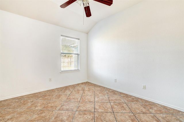 1517 Rainbow Parke DR, Round Rock, TX 78665