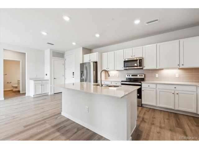 485 Interlocken Blvd 2-210, Broomfield, CO 80021