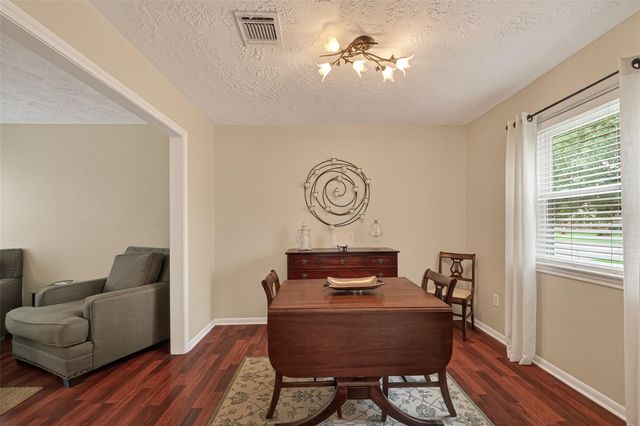 306 W Castle Harbour Drive, Friendswood, TX 77546