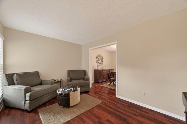 306 W Castle Harbour Drive, Friendswood, TX 77546