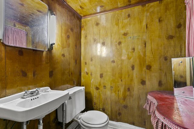 6536 S Rhodes Avenue, Chicago, IL 60637