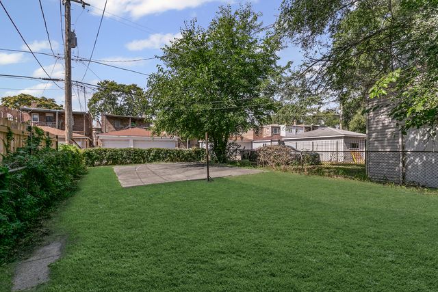 6536 S Rhodes Avenue, Chicago, IL 60637