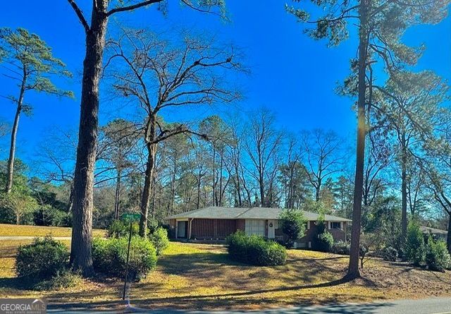 100 Brett Avenue, Warner Robins, GA 31088