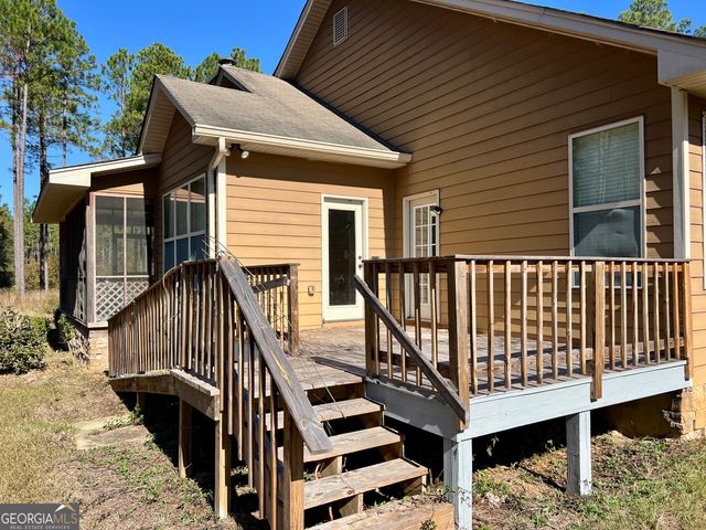 47 Southgate Lane, Hawkinsville, GA 31036