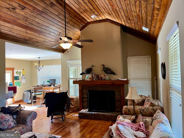 47 Southgate Lane, Hawkinsville, GA 31036