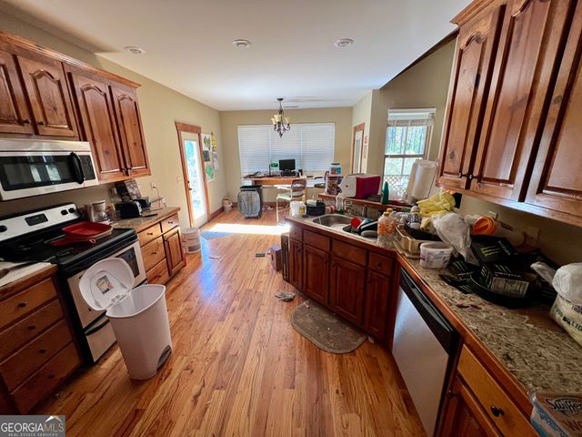 47 Southgate Lane, Hawkinsville, GA 31036