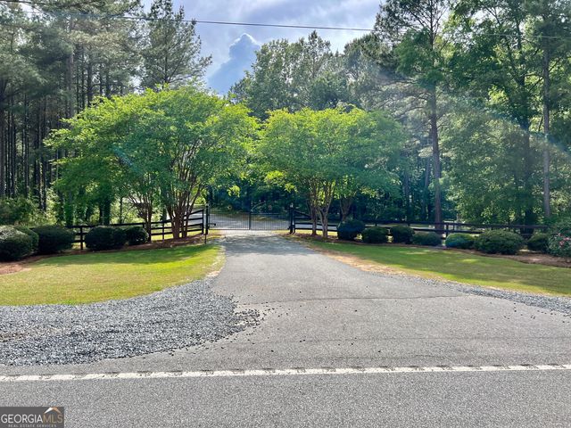 47 Southgate Lane, Hawkinsville, GA 31036