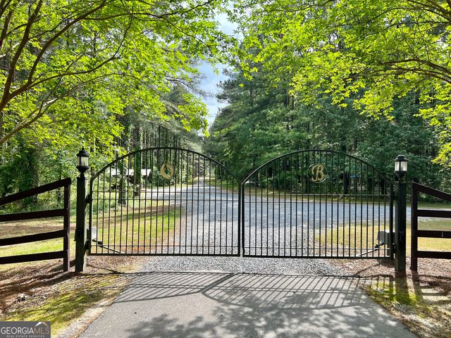 47 Southgate Lane, Hawkinsville, GA 31036