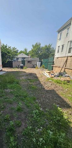 43 Belair Rd, Staten Island, NY 10305