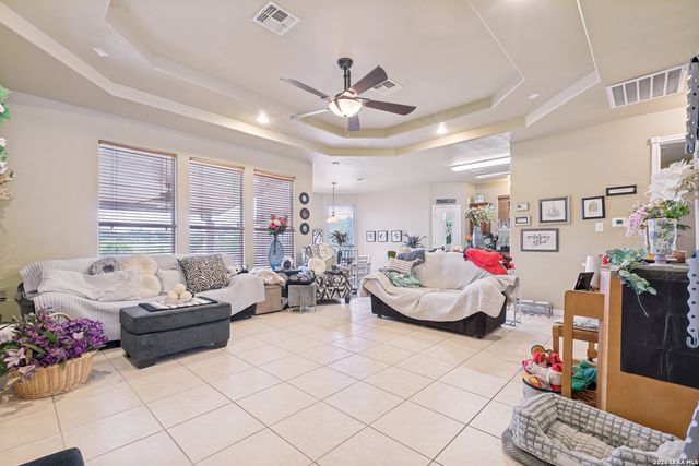 12311 COURSE VIEW DR, San Antonio, TX 78221