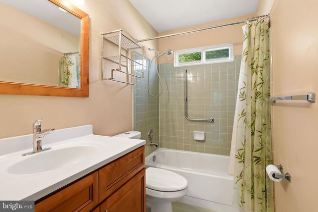 65 WESTMINSTER DR S, Southampton, NJ 08088