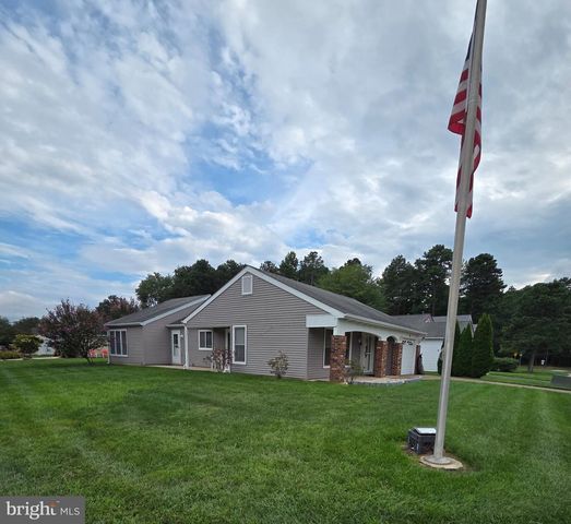 65 WESTMINSTER DR S, Southampton, NJ 08088