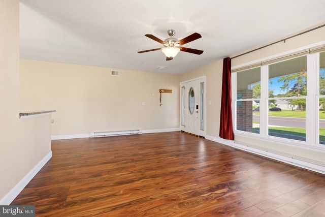 65 WESTMINSTER DR S, Southampton, NJ 08088