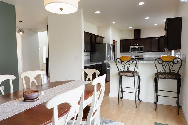 4811 Cordova, Pasco, WA 99301