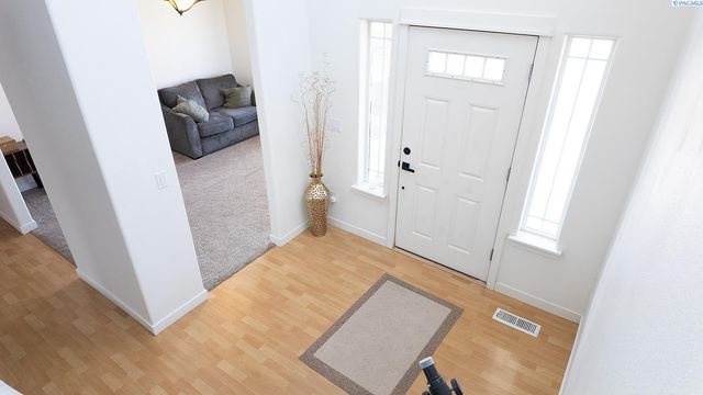 4811 Cordova, Pasco, WA 99301