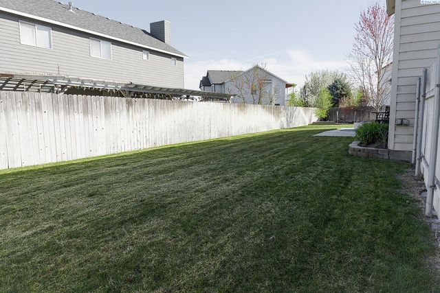 4811 Cordova, Pasco, WA 99301