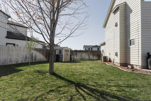 4811 Cordova, Pasco, WA 99301