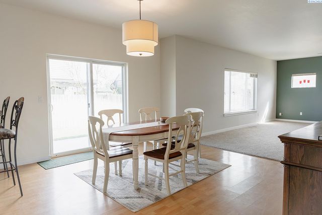 4811 Cordova, Pasco, WA 99301