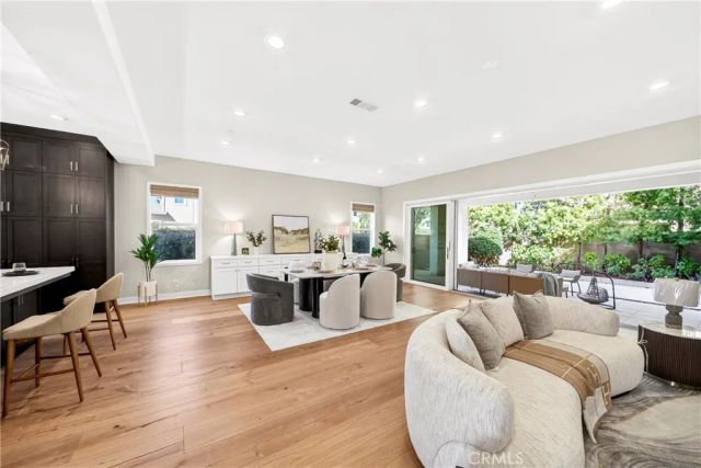 66 Bolide, Irvine, CA 92618