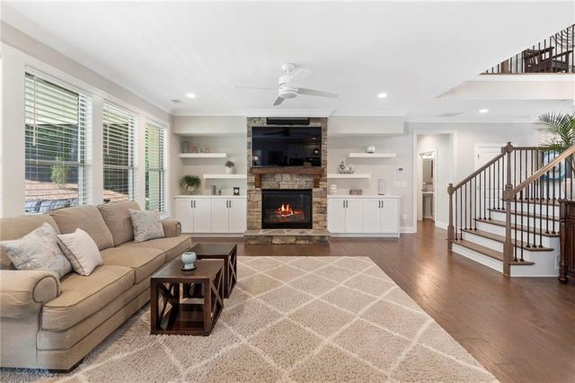 28 Vandiver Court, Acworth, GA 30101