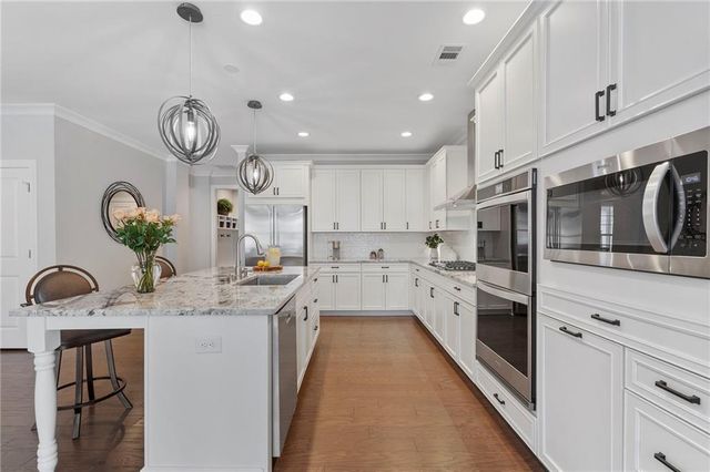 28 Vandiver Court, Acworth, GA 30101