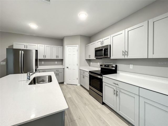 7540 FREESIA TRACE, Wesley Chapel, FL 33545