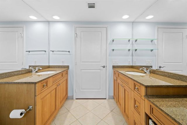 347 N NEW RIVER Drive E 1004, Fort Lauderdale, FL 33301