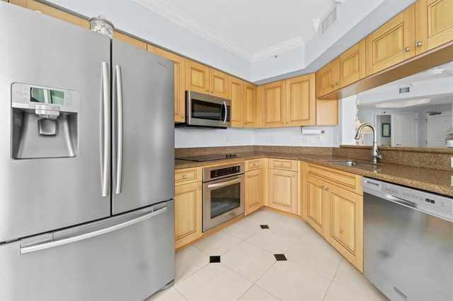 347 N NEW RIVER Drive E 1004, Fort Lauderdale, FL 33301