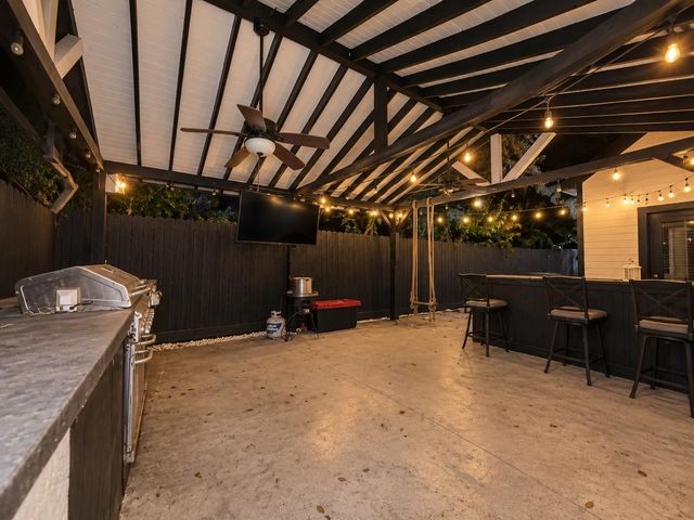 7644 Avenue F, Houston, TX 77012