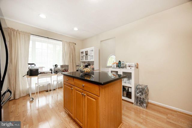 32 CABOT CT, Chesterbrook, PA 19087