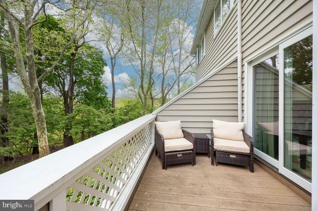 32 CABOT CT, Chesterbrook, PA 19087