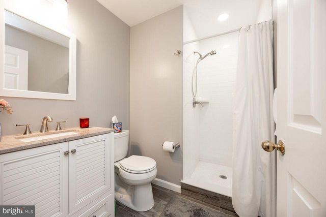32 CABOT CT, Chesterbrook, PA 19087