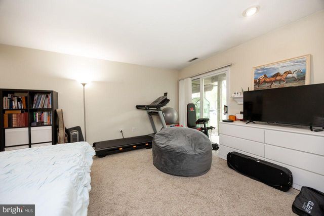 32 CABOT CT, Chesterbrook, PA 19087