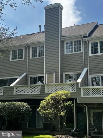 32 CABOT CT, Chesterbrook, PA 19087