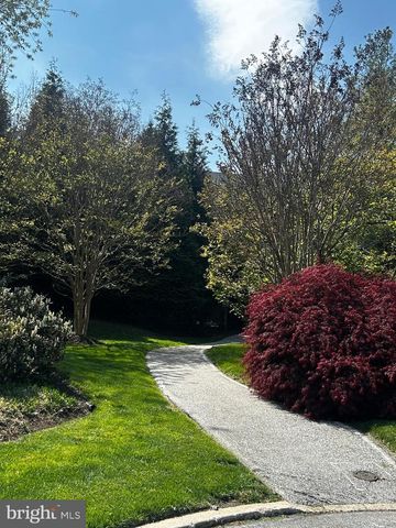 32 CABOT CT, Chesterbrook, PA 19087