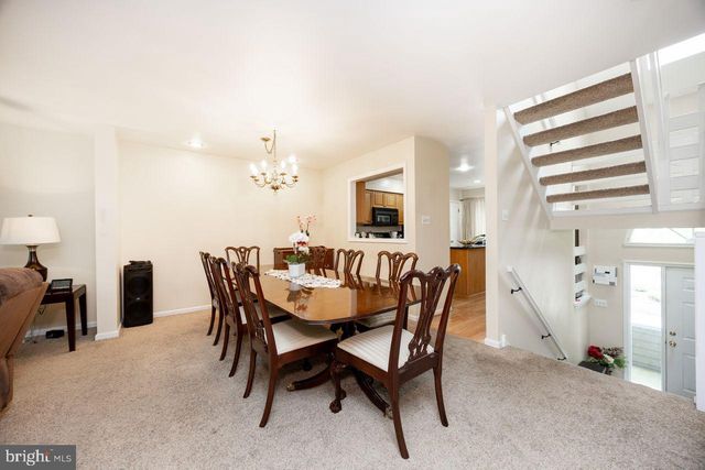 32 CABOT CT, Chesterbrook, PA 19087