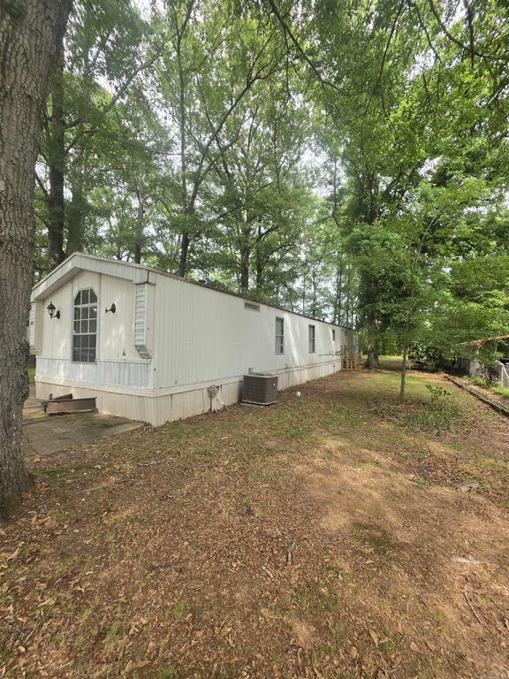 1721 Leonard Drive, Jacksonville, AR 72076