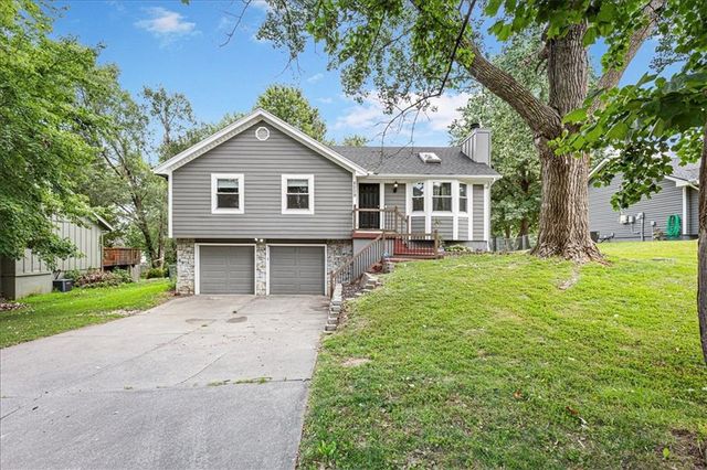 8209 NW 79th Terrace, Kansas City, MO 64152