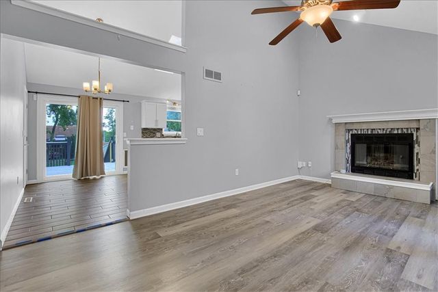 8209 NW 79th Terrace, Kansas City, MO 64152