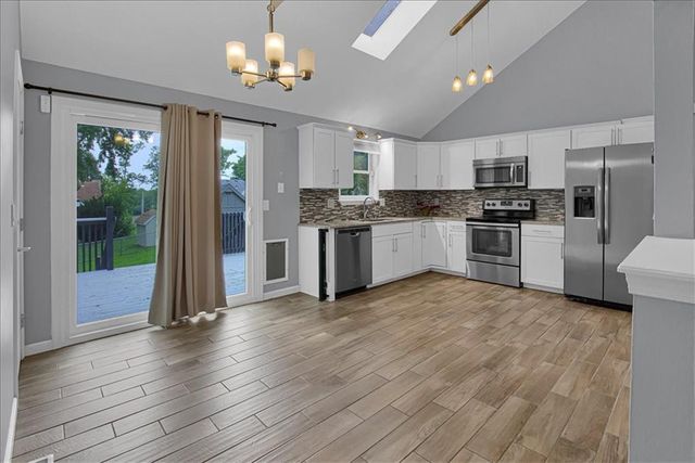 8209 NW 79th Terrace, Kansas City, MO 64152