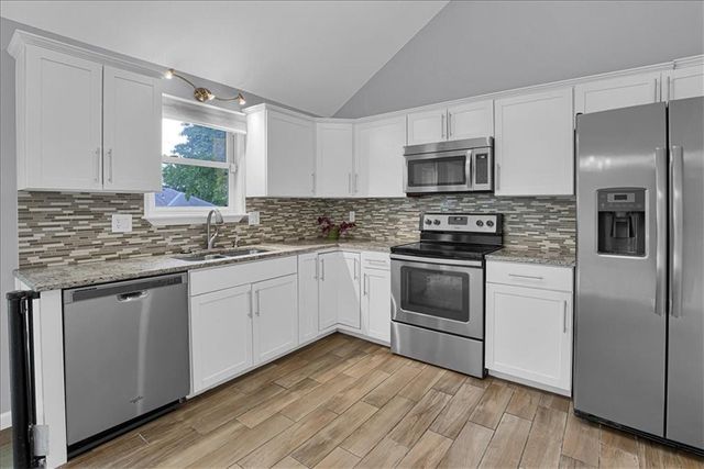 8209 NW 79th Terrace, Kansas City, MO 64152
