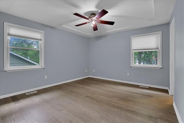 8209 NW 79th Terrace, Kansas City, MO 64152