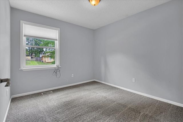 8209 NW 79th Terrace, Kansas City, MO 64152