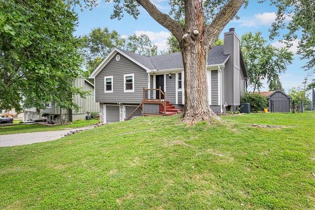 8209 NW 79th Terrace, Kansas City, MO 64152